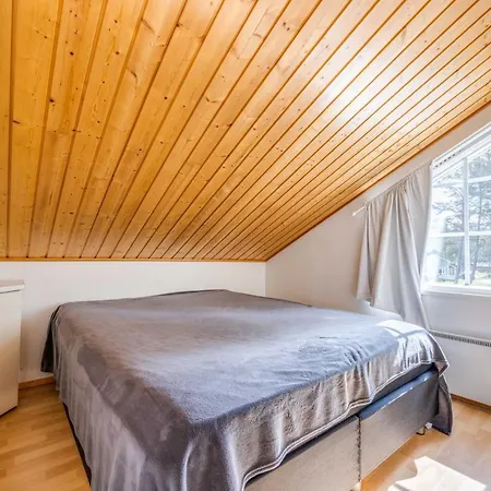 Meritaehti 20 For 10 Person Services Near Incl Ac, Hot Tub 1 Fill Per *